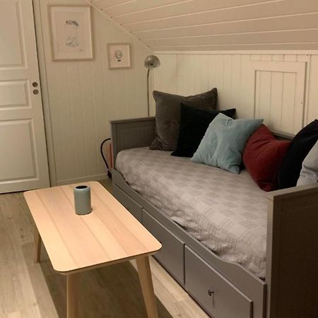 Bright And Cozy Apartment 1.5Km From City Centre เอาร์ลัน ภายนอก รูปภาพ